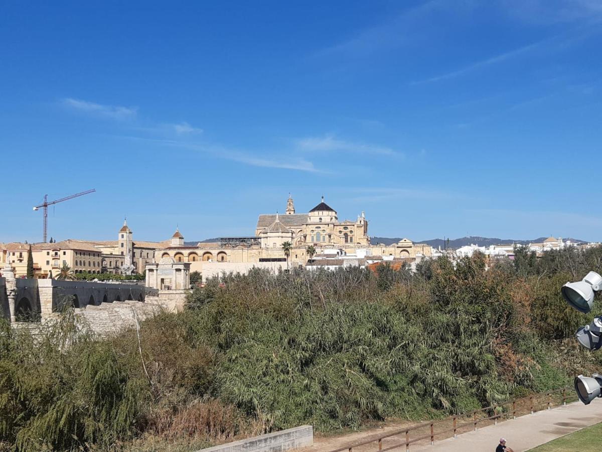 Loft La Calahorra Con Posibilidad De Aparcamiento Pregunta Por El Pack Mas Amor Кордоба Екстериор снимка